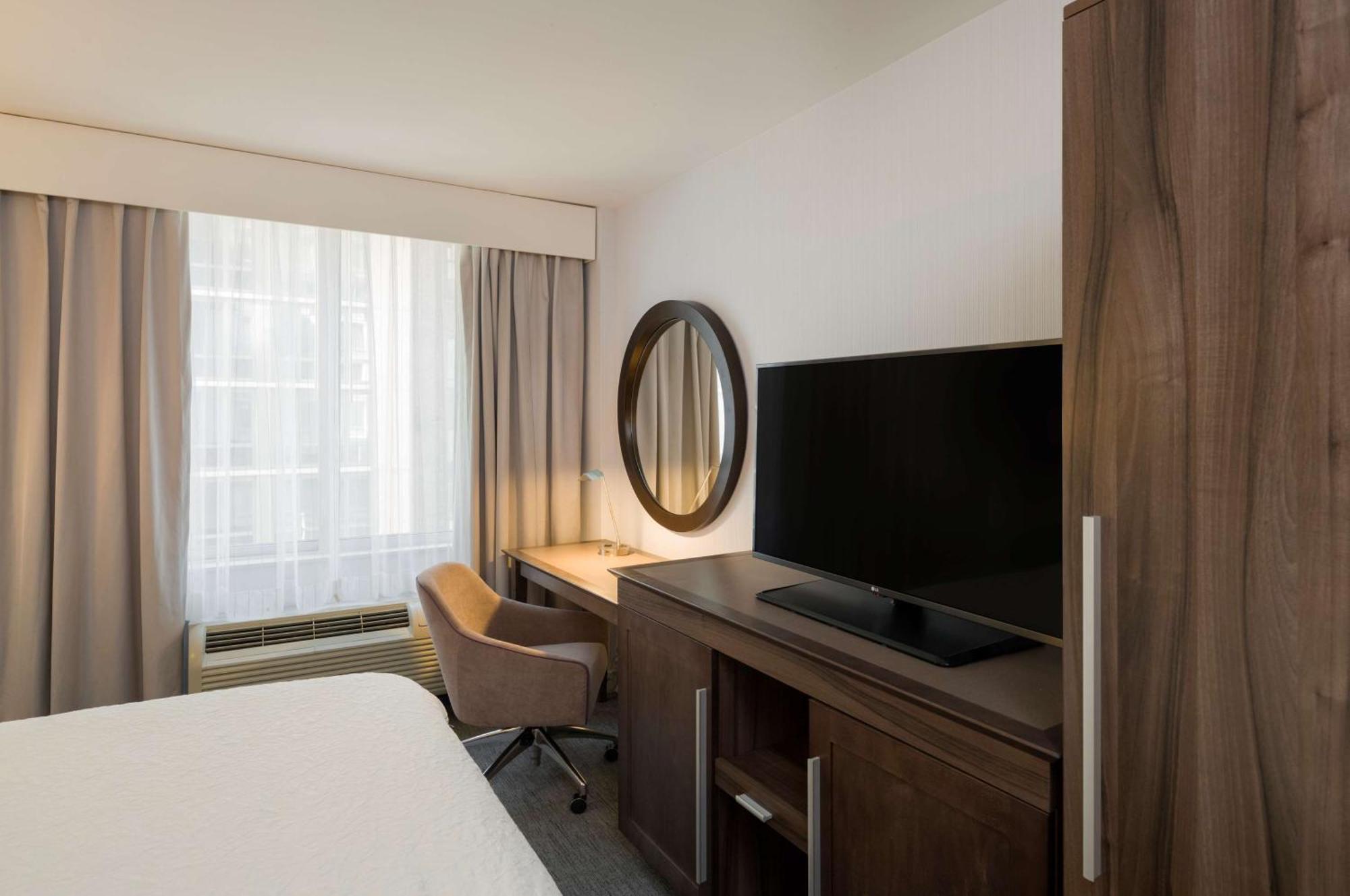 Hampton Inn Manhattan - Times Square South Νέα Υόρκη Εξωτερικό φωτογραφία
