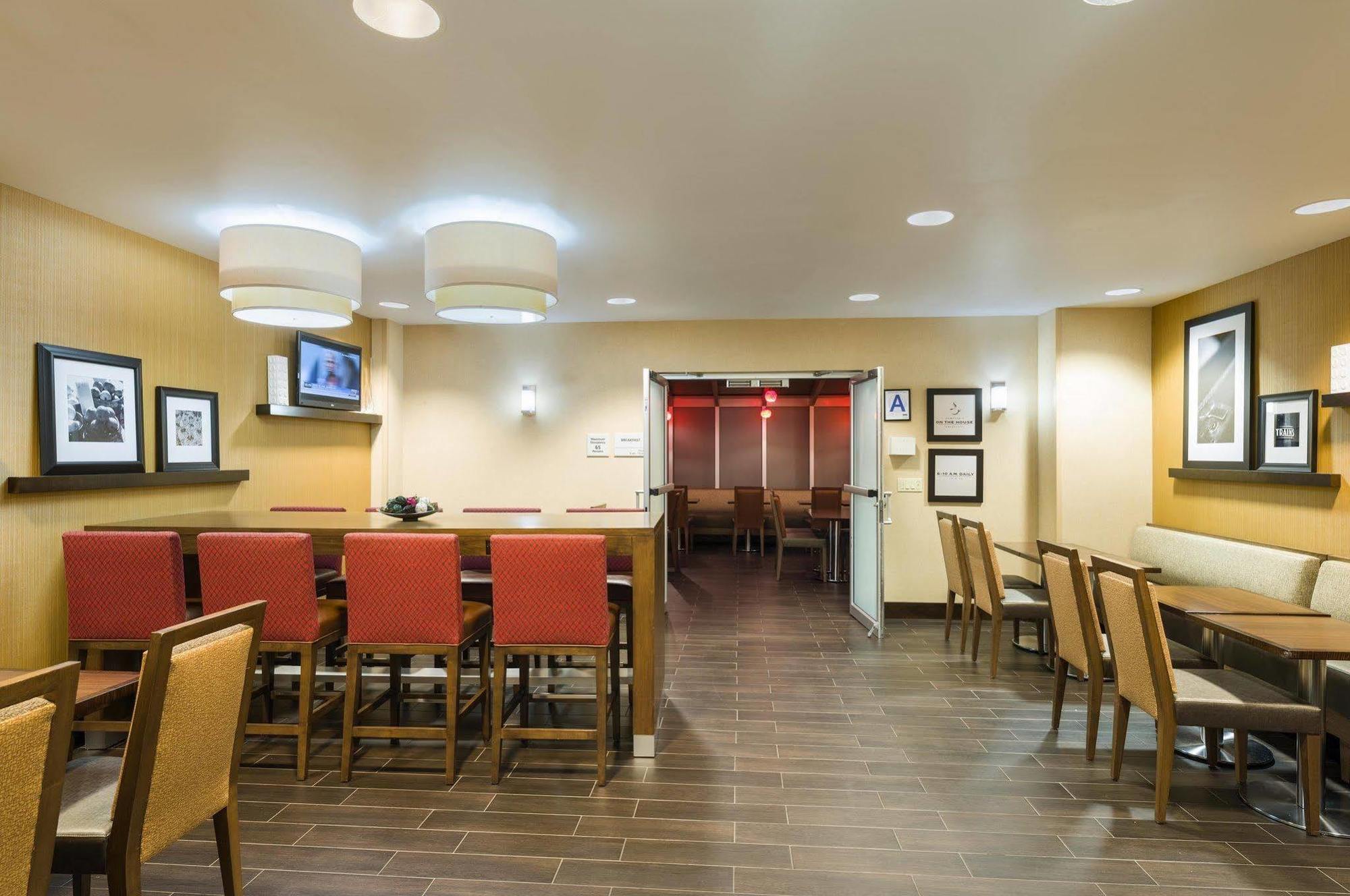 Hampton Inn Manhattan - Times Square South Νέα Υόρκη Εξωτερικό φωτογραφία